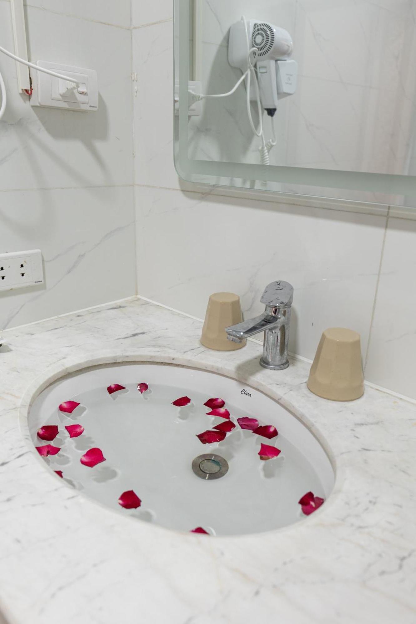 Hoang Gia Hotel Dong Anh Kültér fotó